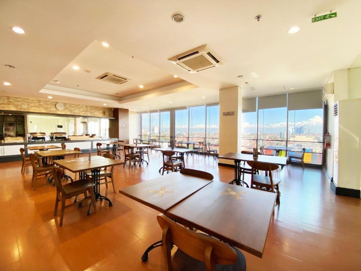 Hotel 88 Embong Malang Tunjungan Surabaya By Wh - Breakfast With The Best View On The Highest Floor And Strategic Location In The City Center Exterior foto