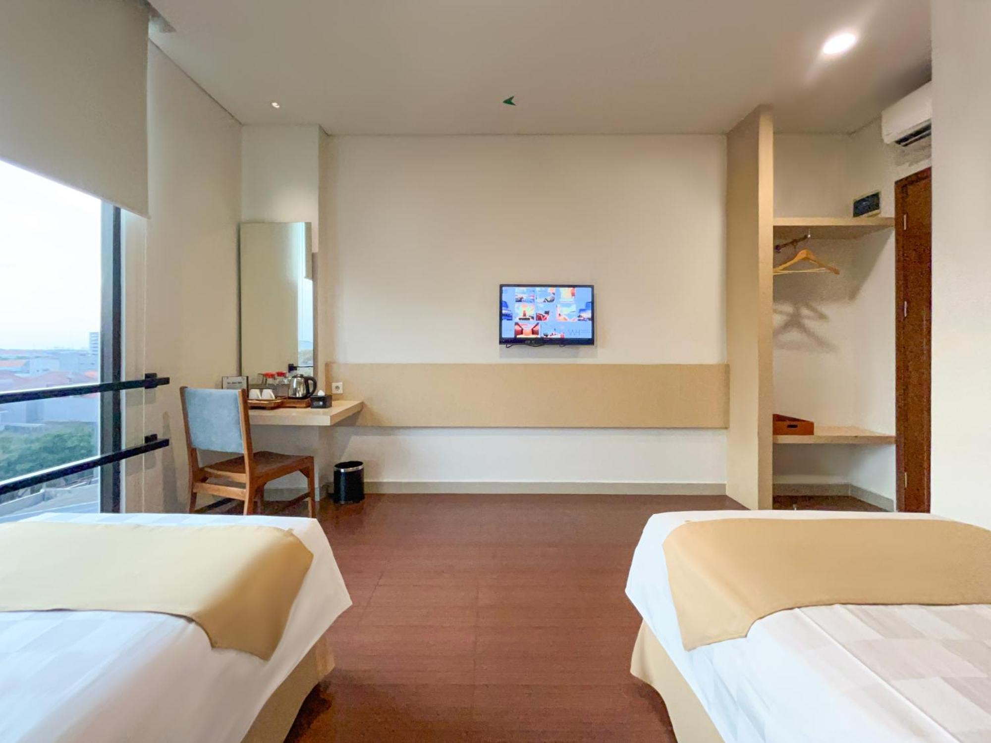 Hotel 88 Embong Malang Tunjungan Surabaya By Wh - Breakfast With The Best View On The Highest Floor And Strategic Location In The City Center Exterior foto